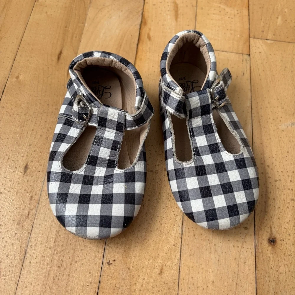 Little Toe Co Black & White Buffalo Plaid T-Bars Toddler Girl Shoes‎ Size 2-3 Yr